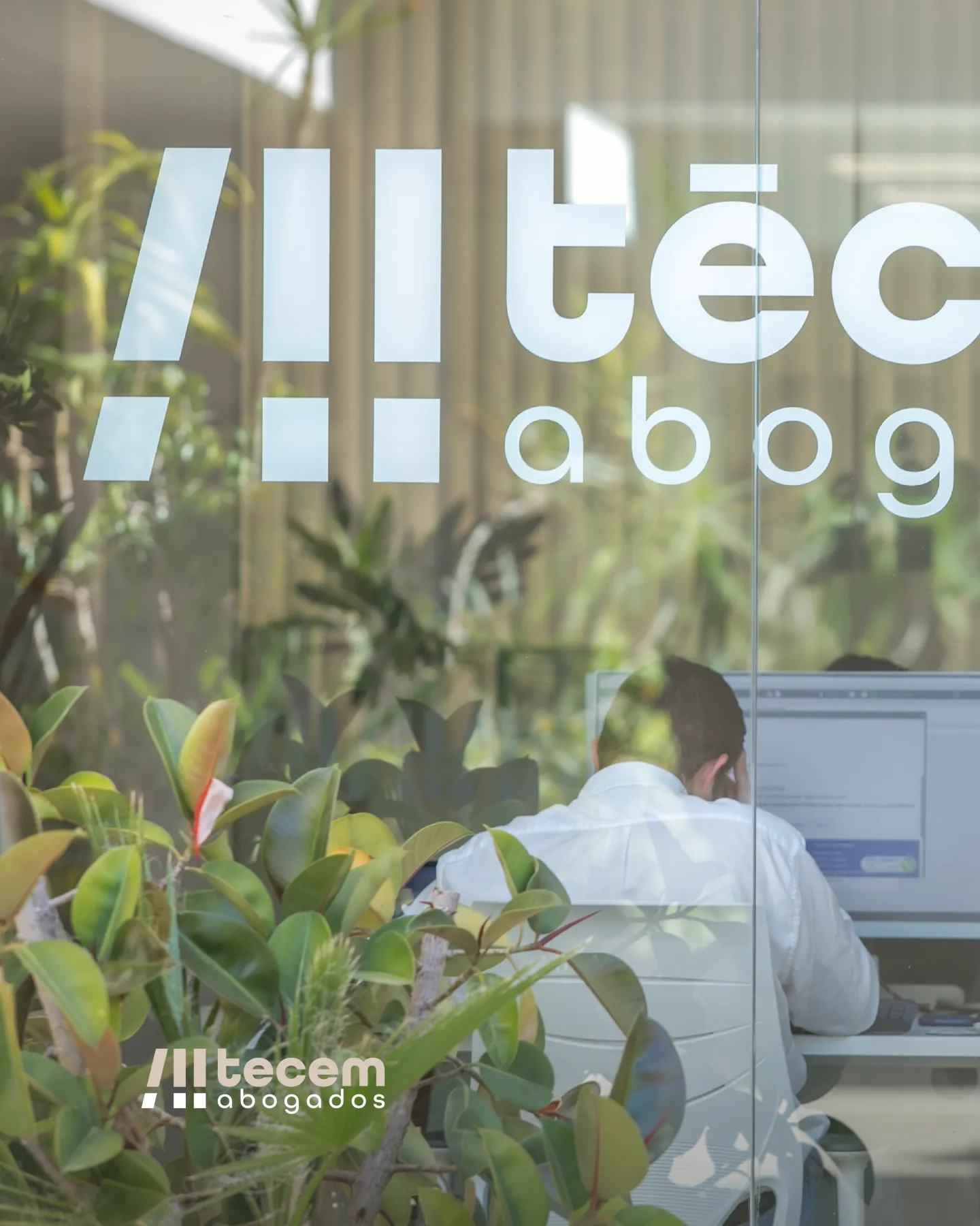 Oficina de Tecem Abogados en Málaga, despacho que asesora sobre los gastos del teletrabajo